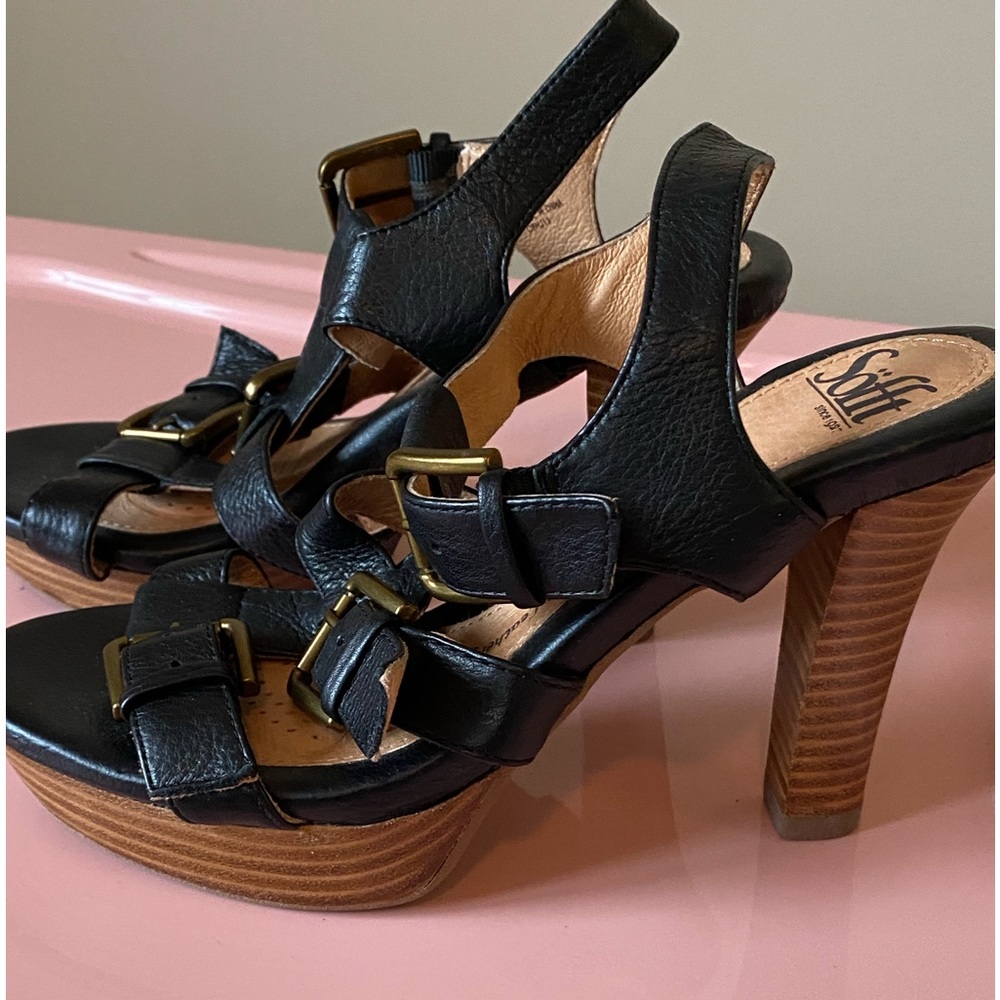 Black leather Soffi sandals New WO BOX